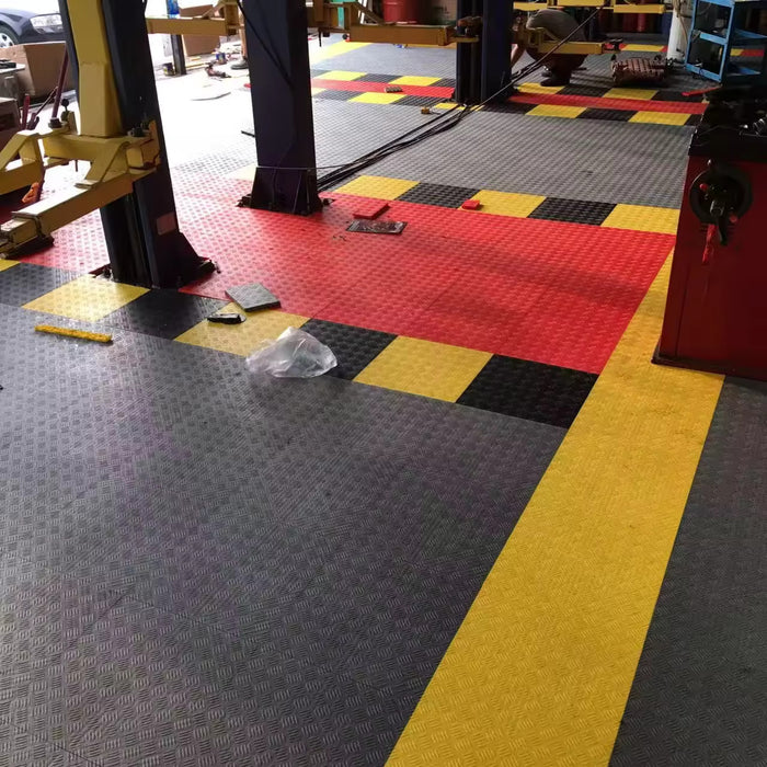 "SOLID DECK FLOOR TILES" OMG Pro Tiles  Interlocking floor tiles.