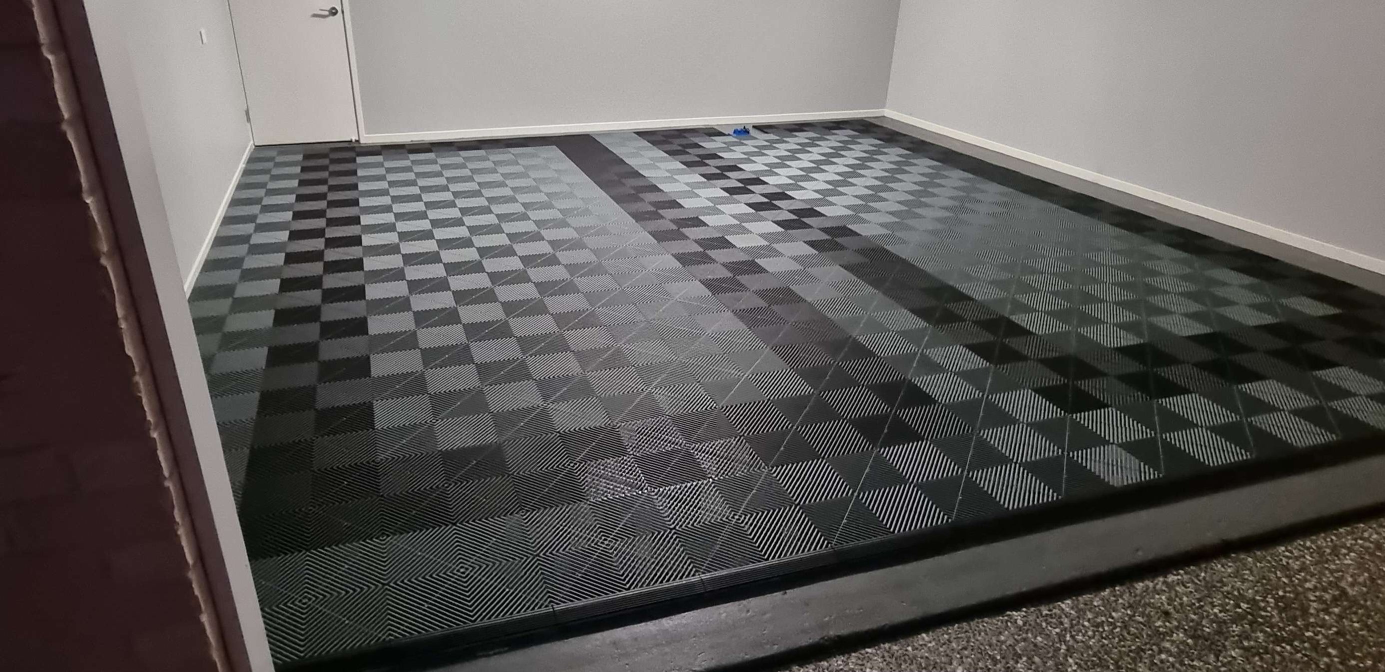 Garage Tile System Modular Interlocking Garage Flooring Tiles Suits 6M X 6M | OMG Garage