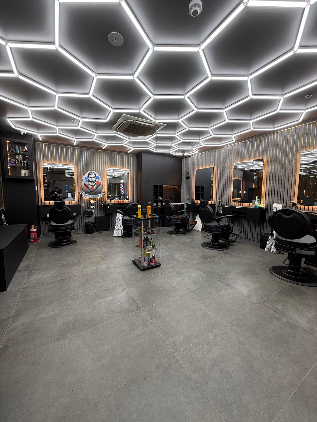 Unisex Salon Lighting Solutions That Define Your Style